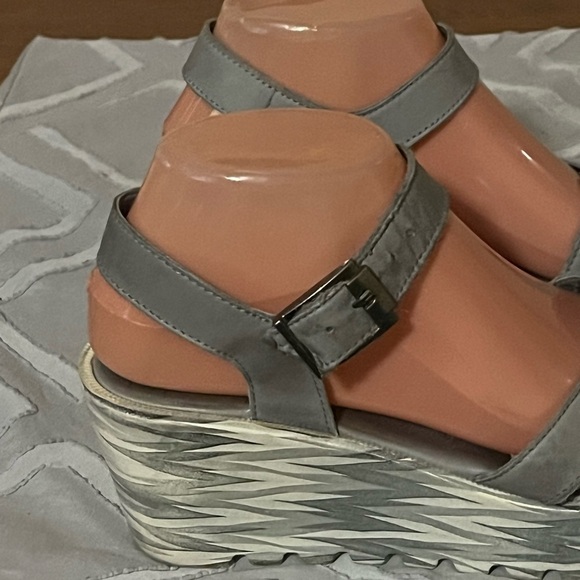 Tamaris Platform Sandals Sz 8 - 8 1/2 (39) - Picture 4 of 13